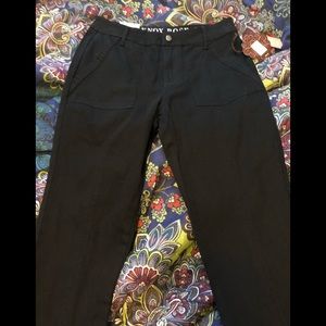 Size 6 High Rise Skinny Black Pant new W/tags